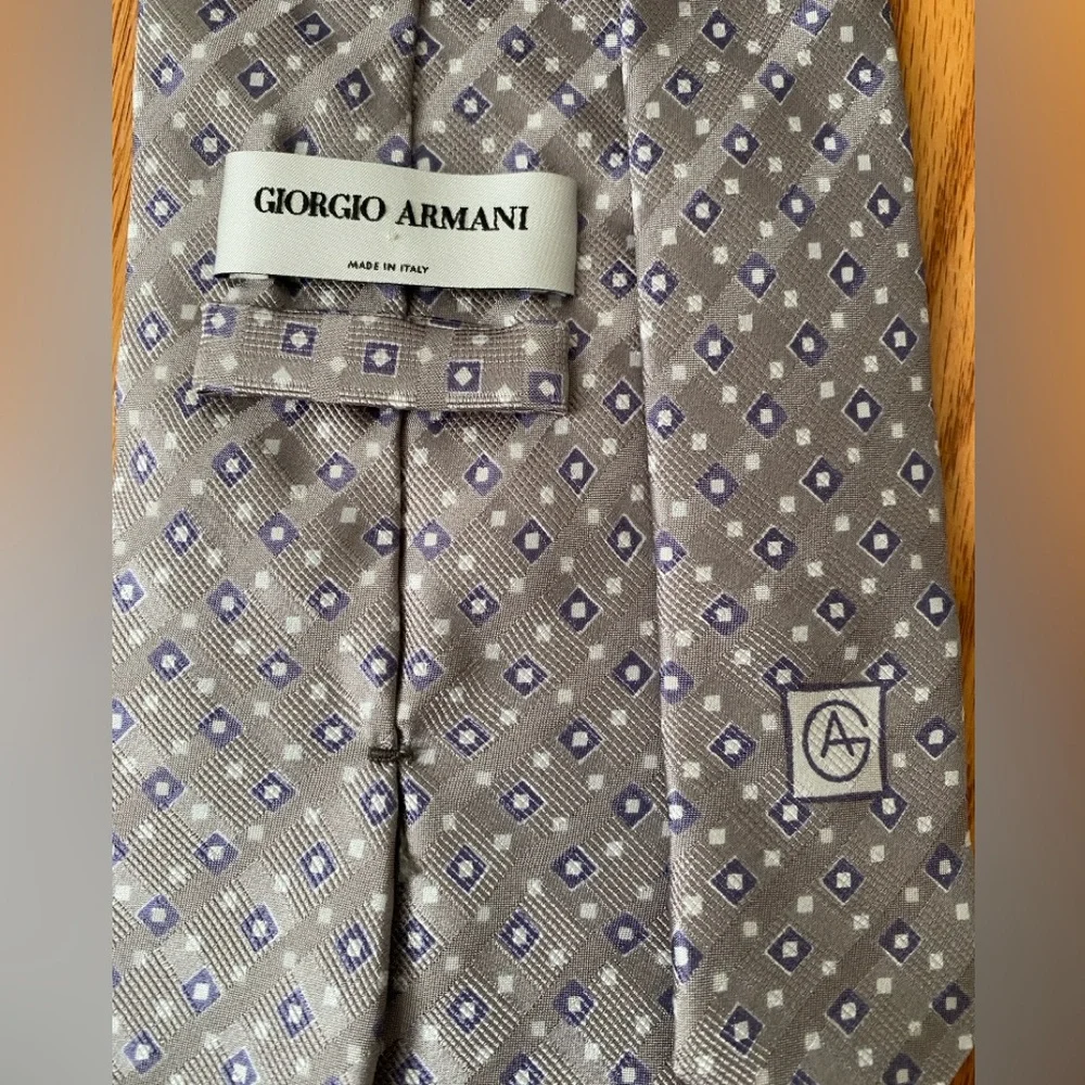 GIORGIO ARMANI Gray and Purple Silk Abstract Print Jacquard‎ Tie